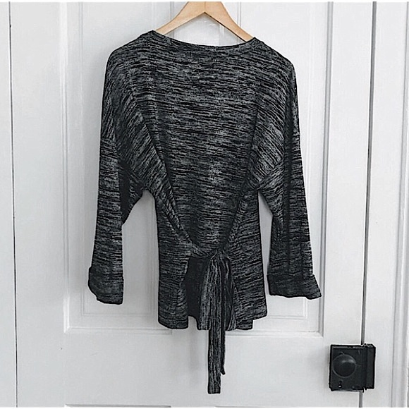 🆕🔥HOST PICK🎉LUCKY BRAND GORGEOUS GRAY WRAP FLARE LONGSLEEVE SEXY&SUPER SOFT - Picture 13 of 16